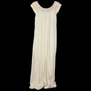 Vintage Ivory Nightgown Size S